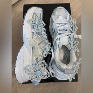 Nike V2K Run Artist Collection (Women’s)